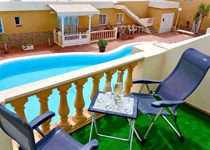 New Apartamento Caleta,Relax, Pool, Terrace, Wifi