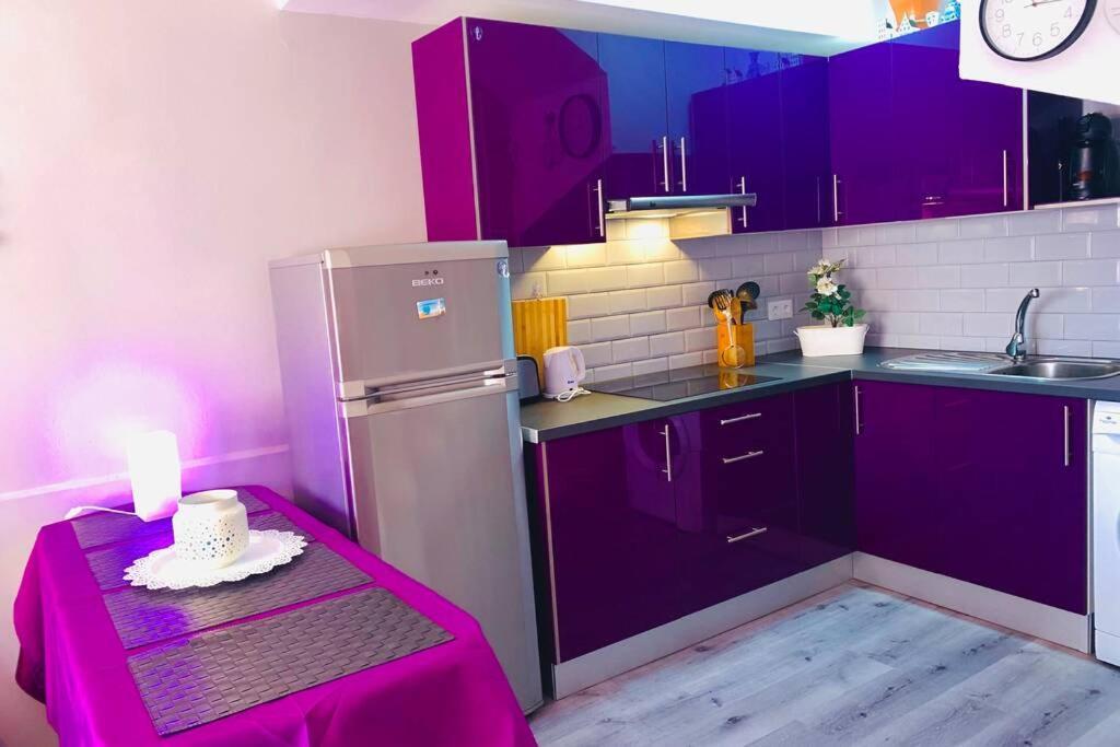 Apartment New Caleta,relax, Pool, Terrace, Wifi